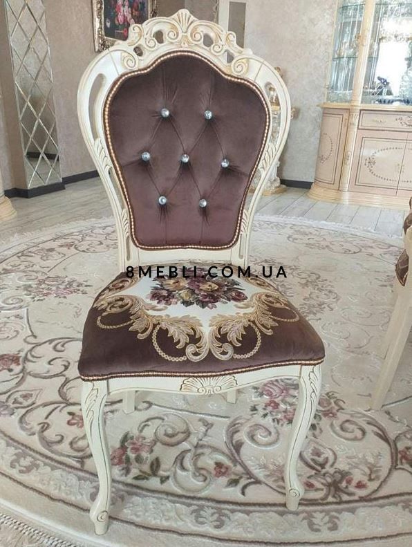 ➤Ціна 12 060 грн UAH Купити Стілець класичний м'який 47x48x100 на фігурних ніжках дерев'яний лак білий з патиною➤Білий ➤Стільці дерев'яні ➤Nalp➤498PLN фото