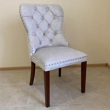 ➤Цена 12 510 грн UAH Купить Стул мягкий на прямых ножках 56x45x98 для современной гостиной лак орех темный ткань серая ➤ ➤Столы для КаБаРе➤Nalp➤751PLN фото
