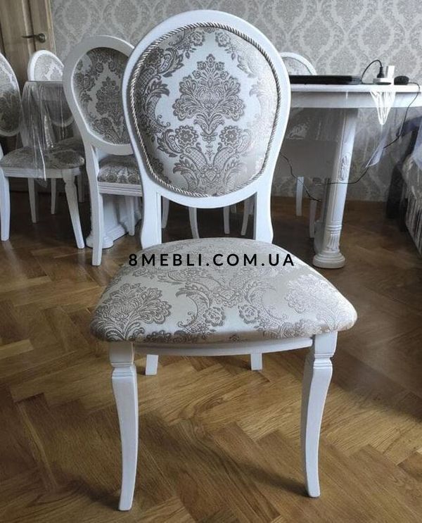 ➤Ціна 8 010 грн UAH Купити Стілець кухонний м'який 49x42x99 з круглою спинкою масив дерева лак білий + патина➤Білий ➤Стільці з круглою спинкою➤Nalp➤630PLN фото