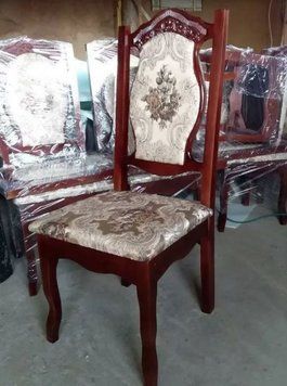 ➤Ціна 2 735 грн UAH Купити Банкетний стілець у вітальню натуральне дерево лак махонь Геронтій➤Махонь ➤Стільці дерев'яні ➤Еко➤55ST фото