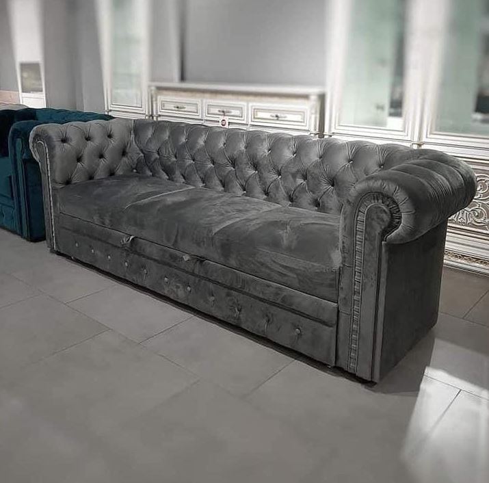 Класичний прямий диван у вітальню з м'якими підлокітниками сіра тканина